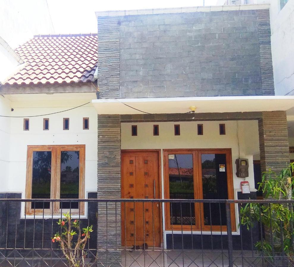 Kenayan Asri Residence by FH Stay Kalasan Dış mekan fotoğraf